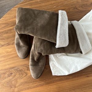 NWOT Ferragamo boots, brown suede with fur lining, size 9 (women’s)